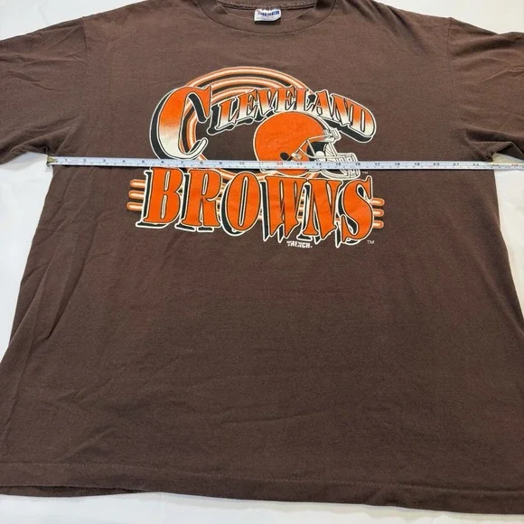 Cleveland Browns Trench T-Shirt Mens XL NFL Football Graphic Tee VINTAGE 1990's - Picture 9 of 14
